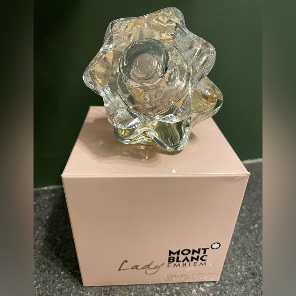 Mont Blanc Lady Emblem Eau de Parfum with Pink Box
